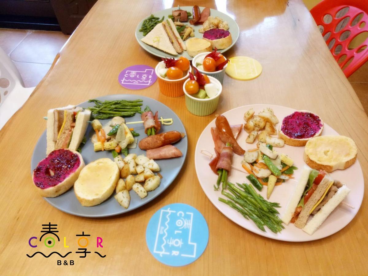 Spring Enjoy Color B&B Taitung Exterior foto